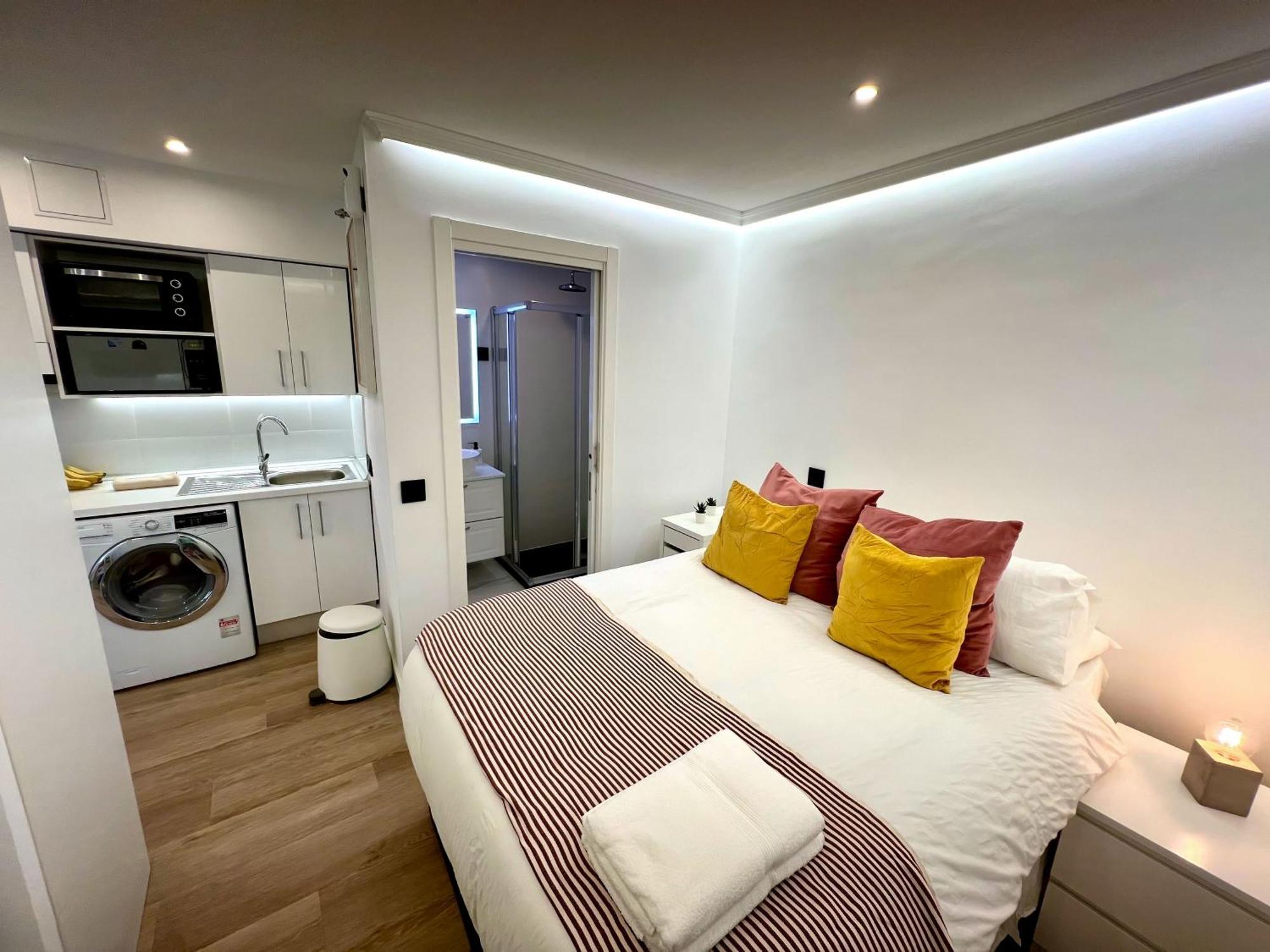 Apartment In The Heart Of Madrid-Piso En Malasana Esterno foto